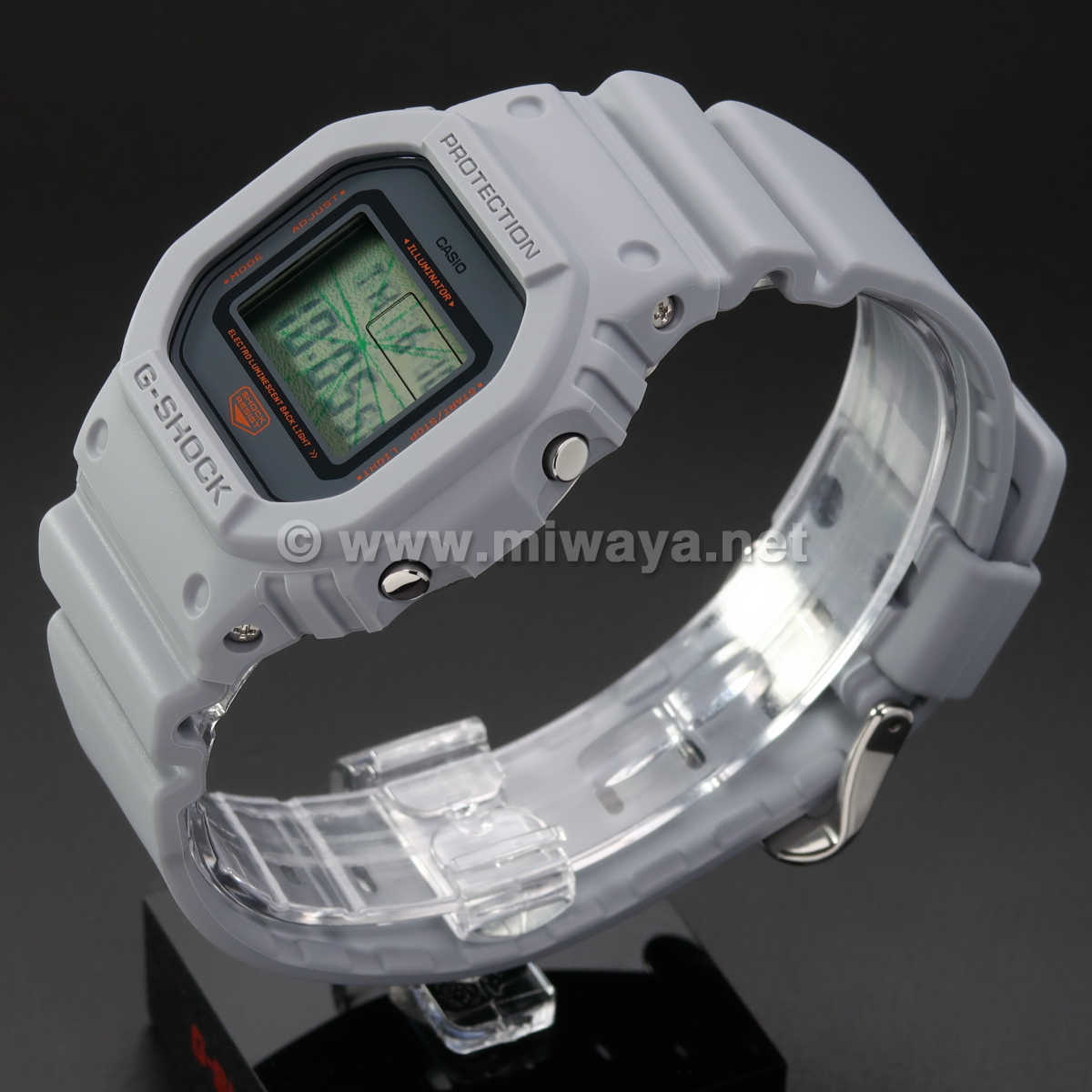 未使用品　G-SHOCK×YOSHIROTTEN DW5600-MNT-8JR