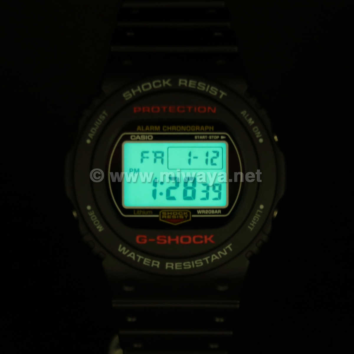 G-SHOCK DW-5750E-1JF スティング