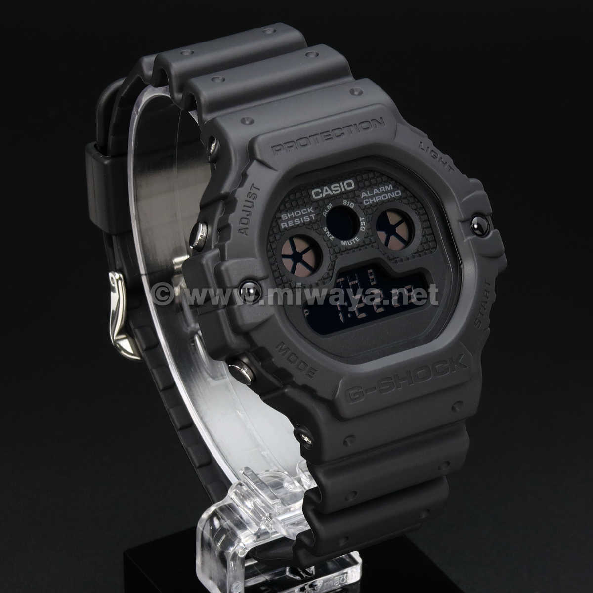 【G-SHOCK】DW-5900BB-1JF