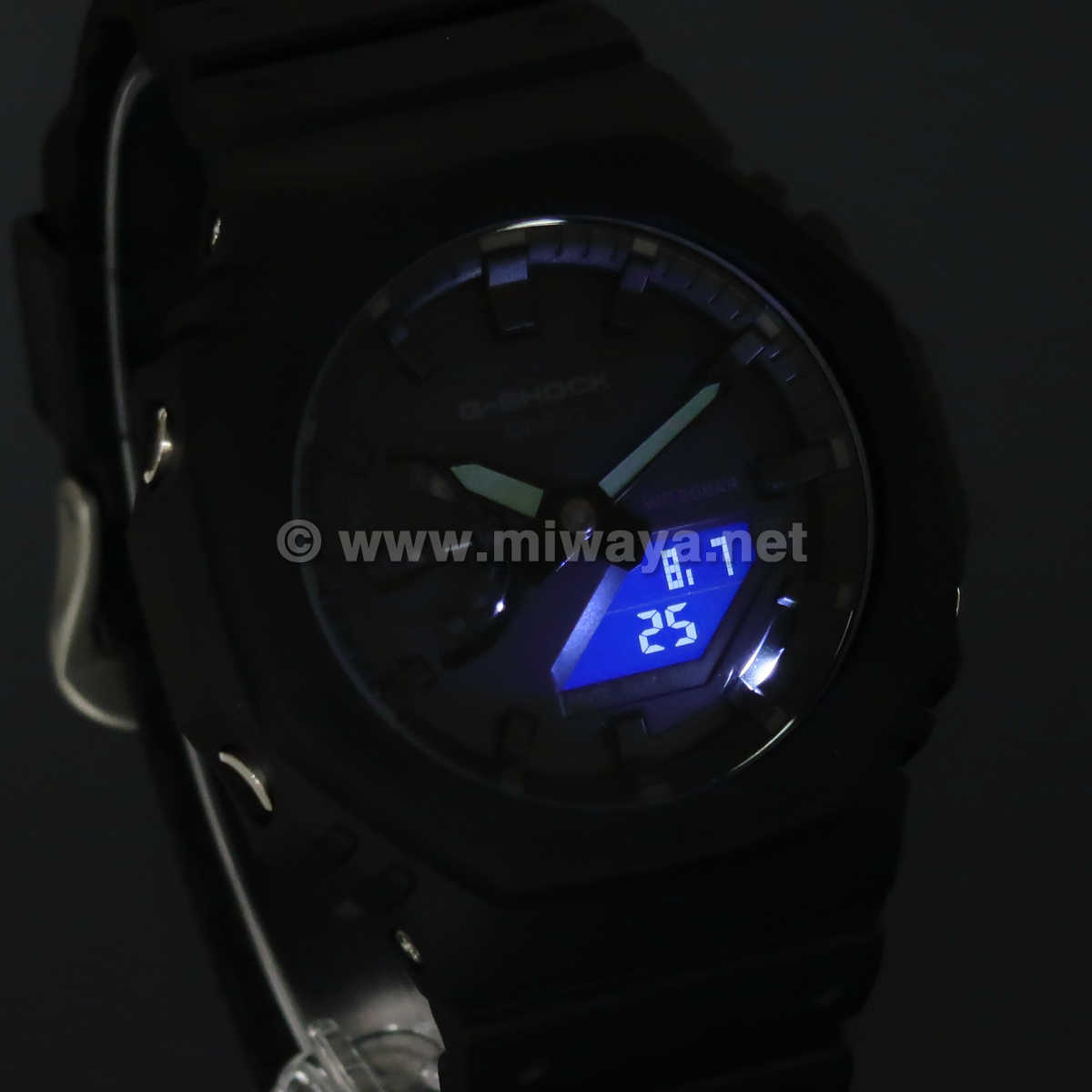 ラウンド防水性能CASIO G-SHOCK GA-2100-1A1JF 新品