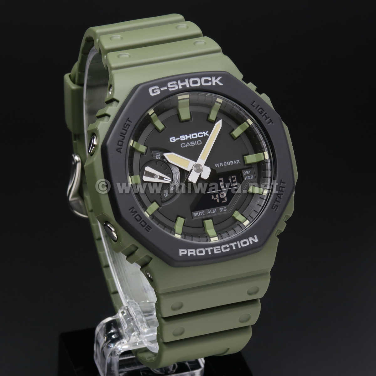 【美品】CASIO G-SHOCK ジーショック　GA-2110SU-3AJF