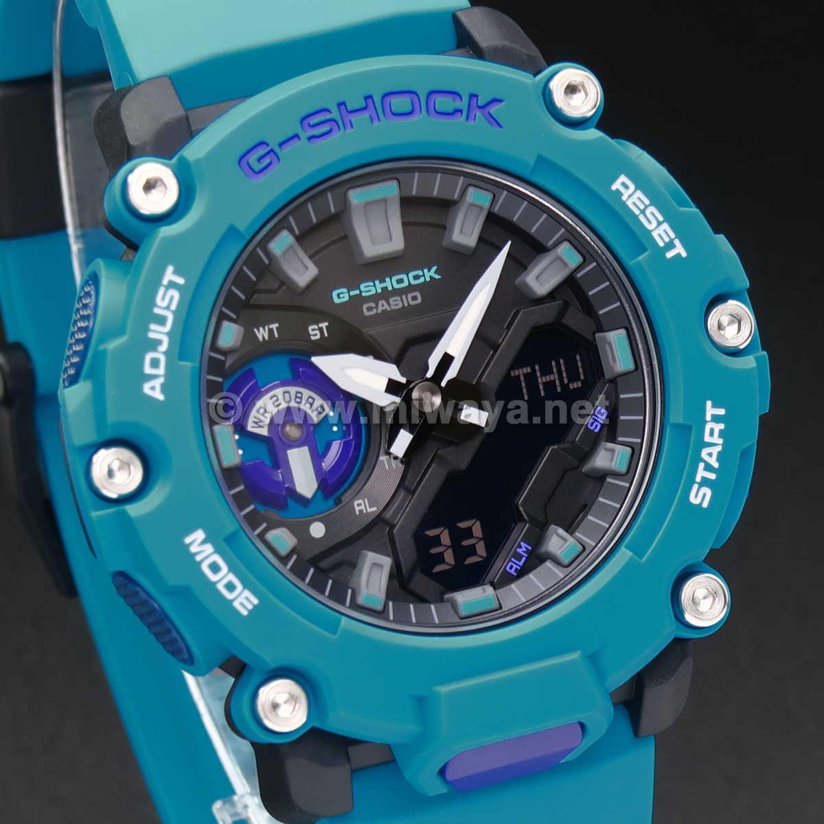 美品　カシオ　G-SHOCK  アナデジ　クォーツ　GA-2200-2AJF