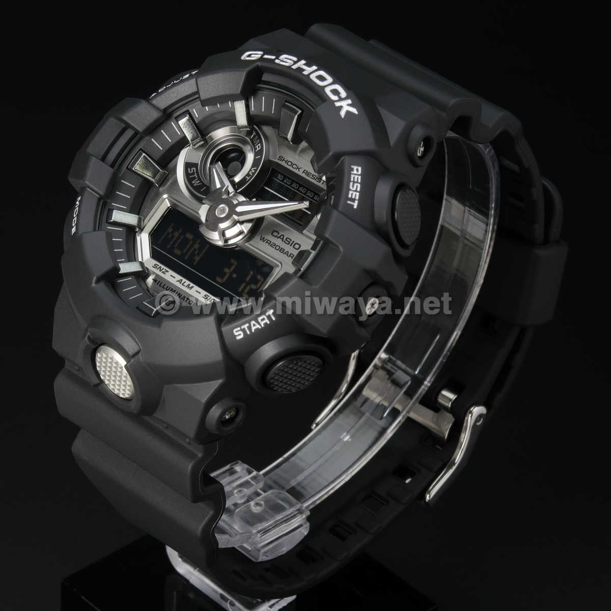 G-SHOCK GA-710 BLACK